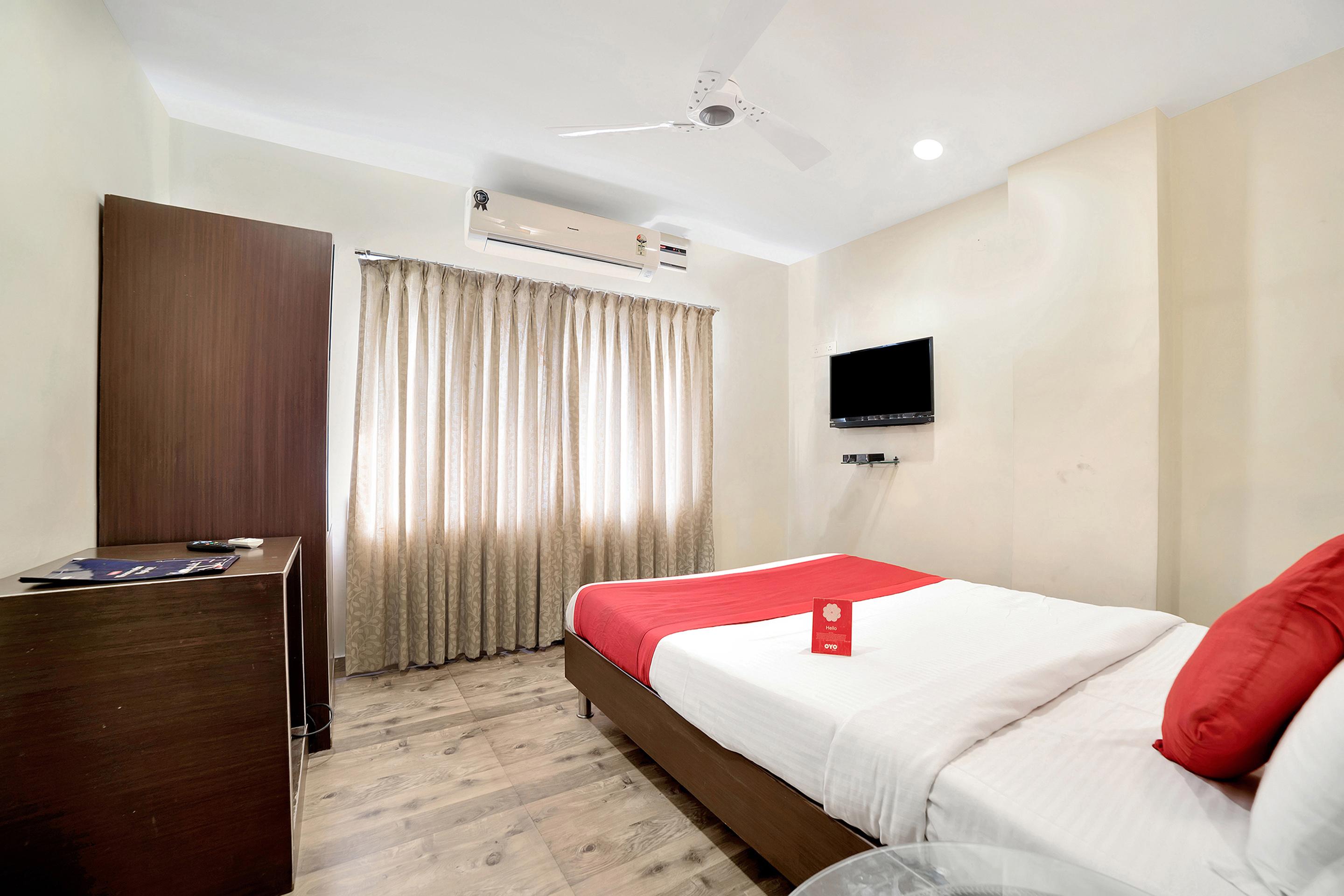 Oyo 674 Apartment Hotel Manar Luxury Suites Hyderabad Eksteriør bilde