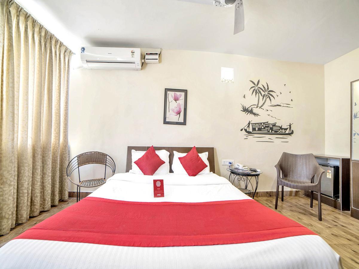 Oyo 674 Apartment Hotel Manar Luxury Suites Hyderabad Eksteriør bilde